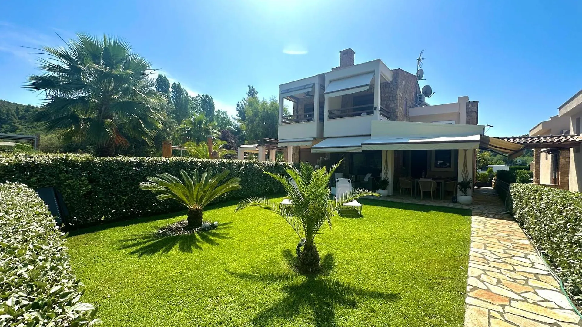 Villa Linda contacts
